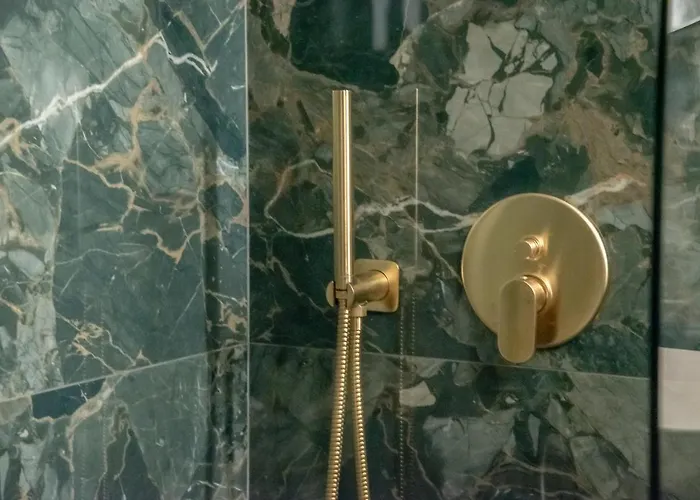 Luxury Premium #5 Chalkís